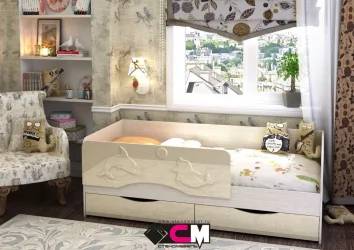 Детская кровать с бортиком Алиса КР 812 Ваниль глянец-Дуб Белфорд